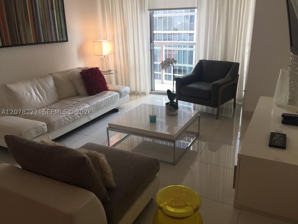485 Brickell Ave #1811, Miami FL 33131