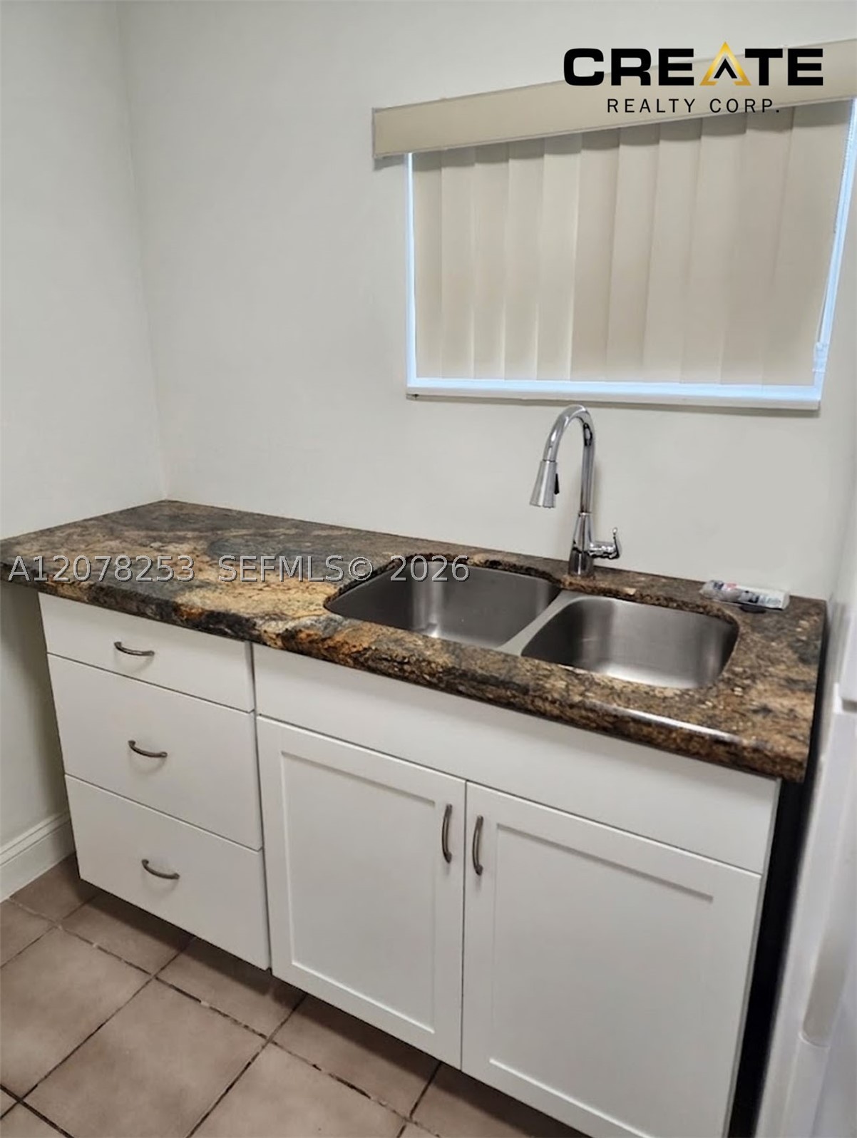 120 NW 18th Ave, Miami FL 33125