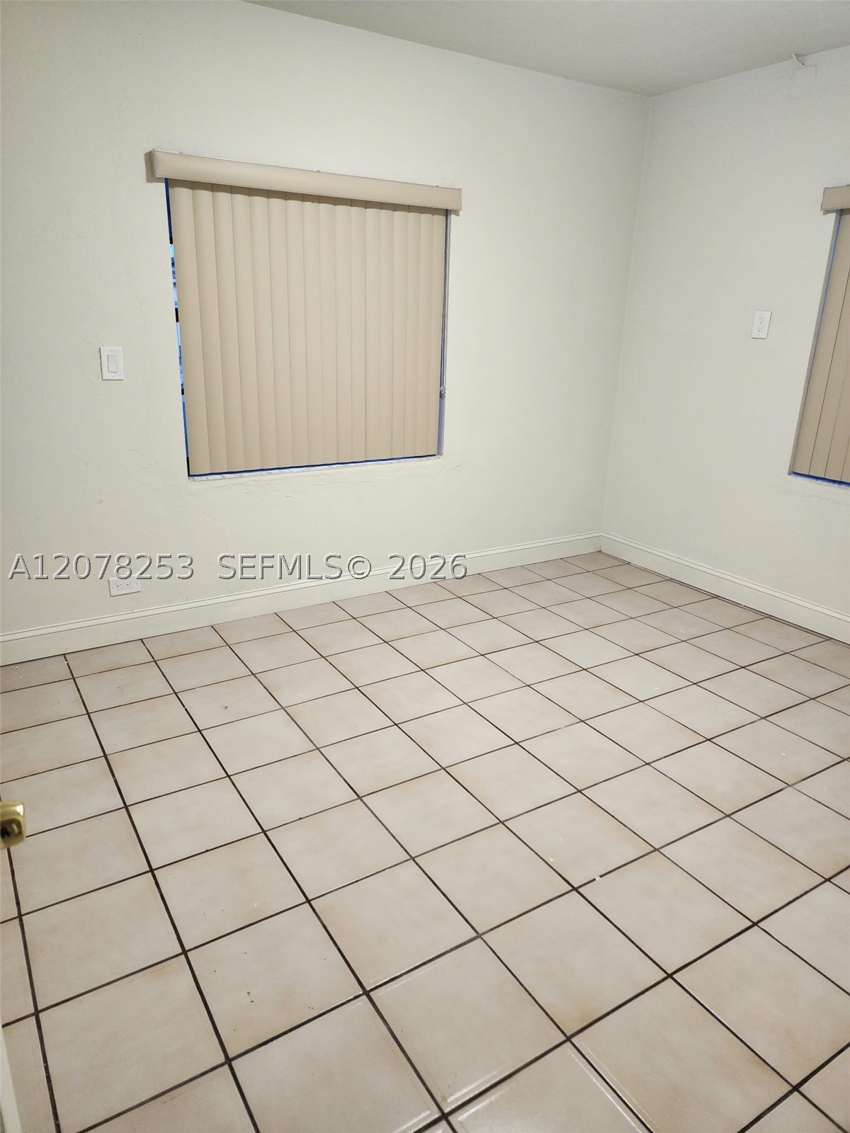 120 NW 18th Ave, Miami FL 33125