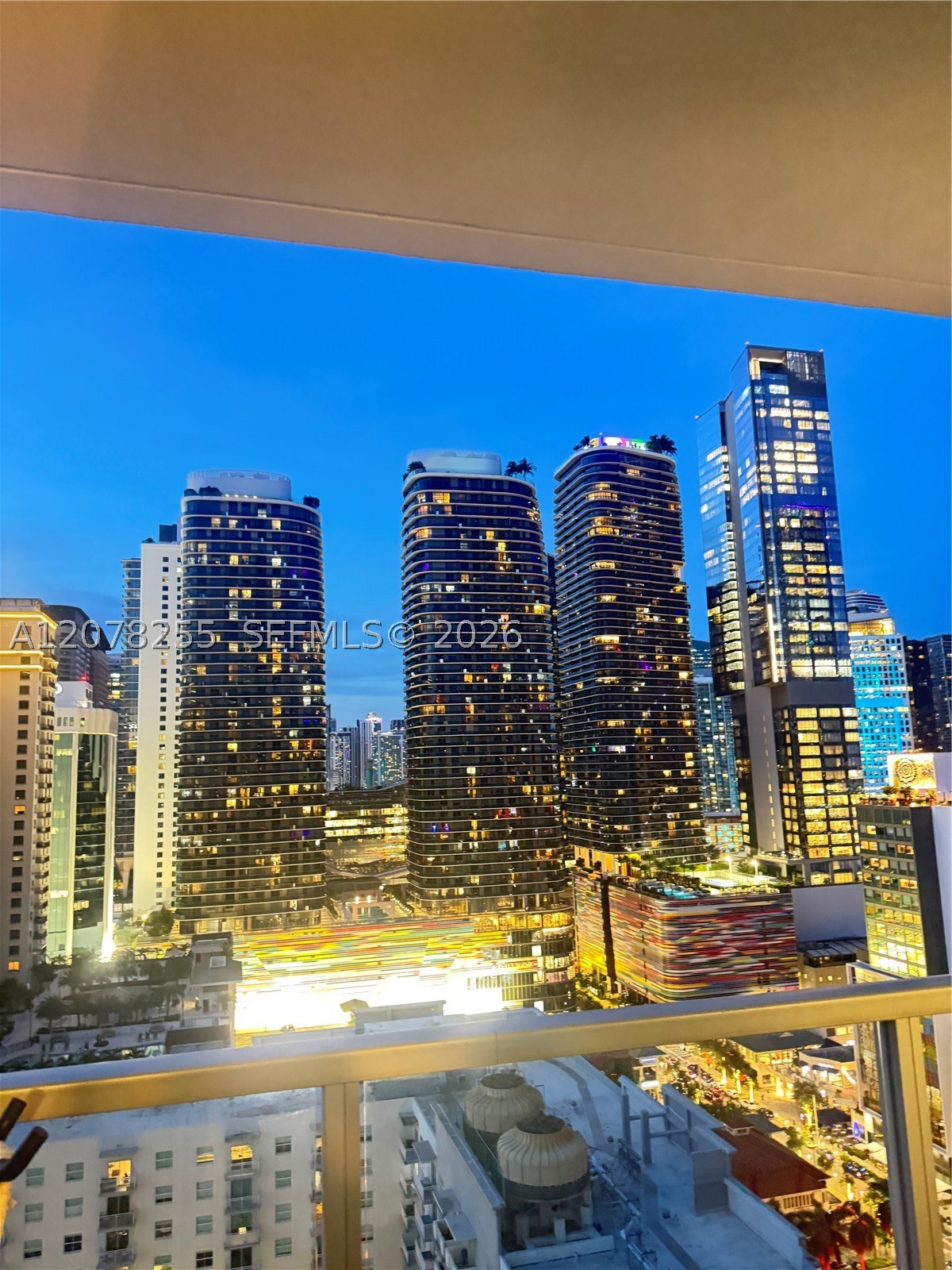 1111 SW 1st Ave #2721-N, Miami FL 33130