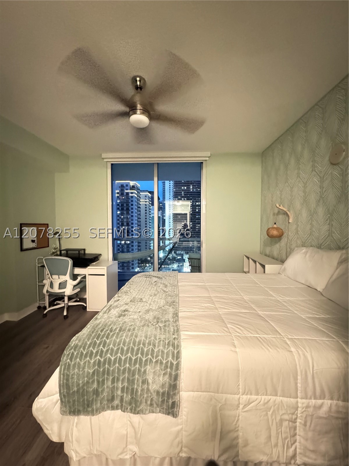 1111 SW 1st Ave #2721-N, Miami FL 33130