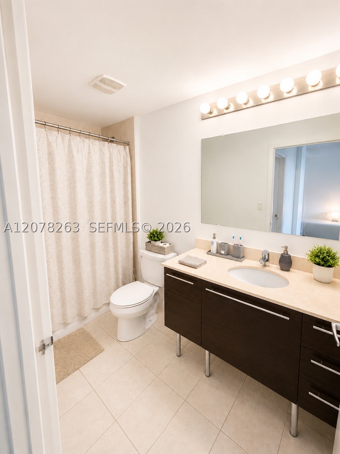 1900 N Bayshore Dr #3005, Miami FL 33132