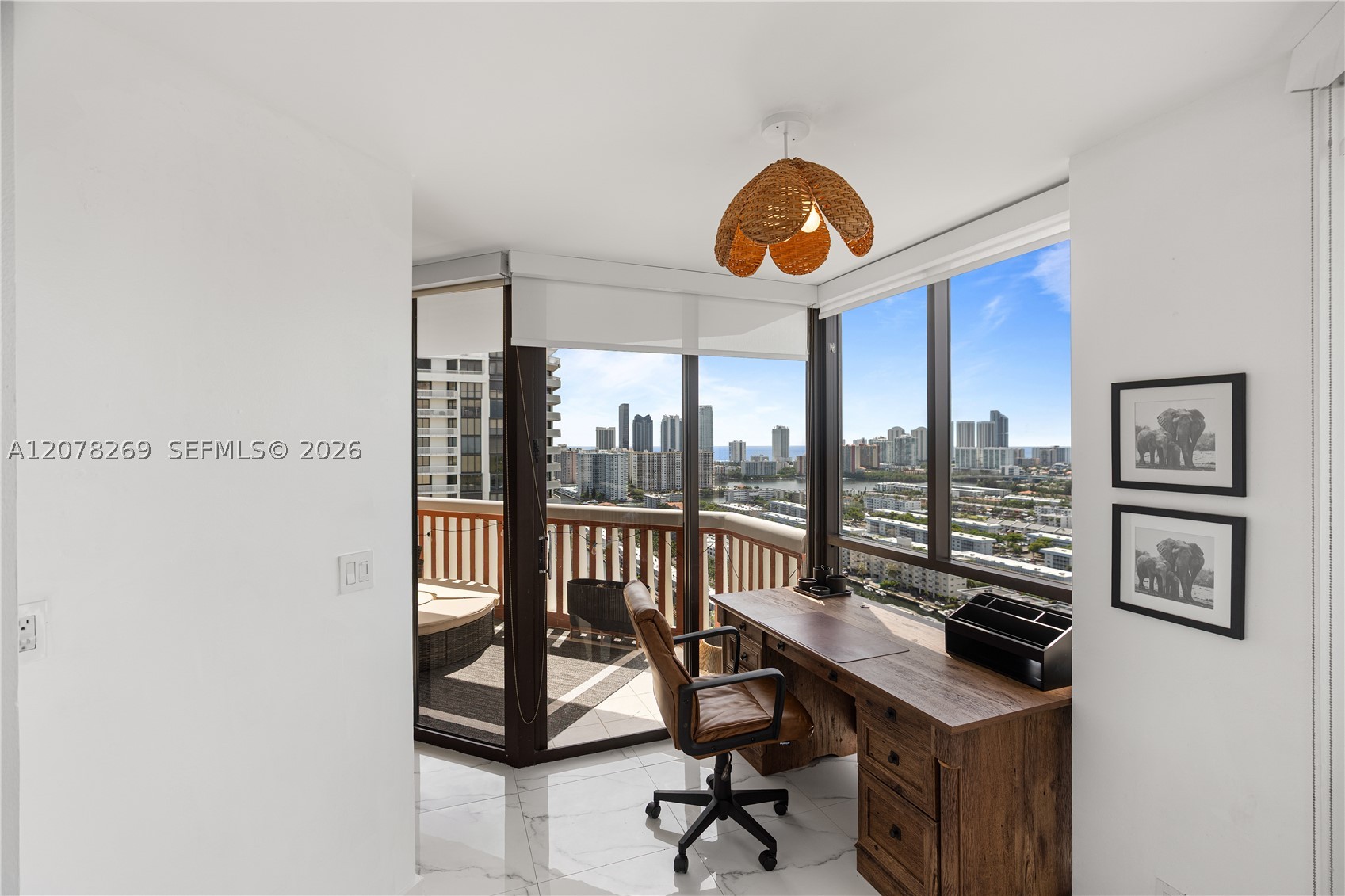 1000 W Island Blvd #2803, Aventura FL 33160