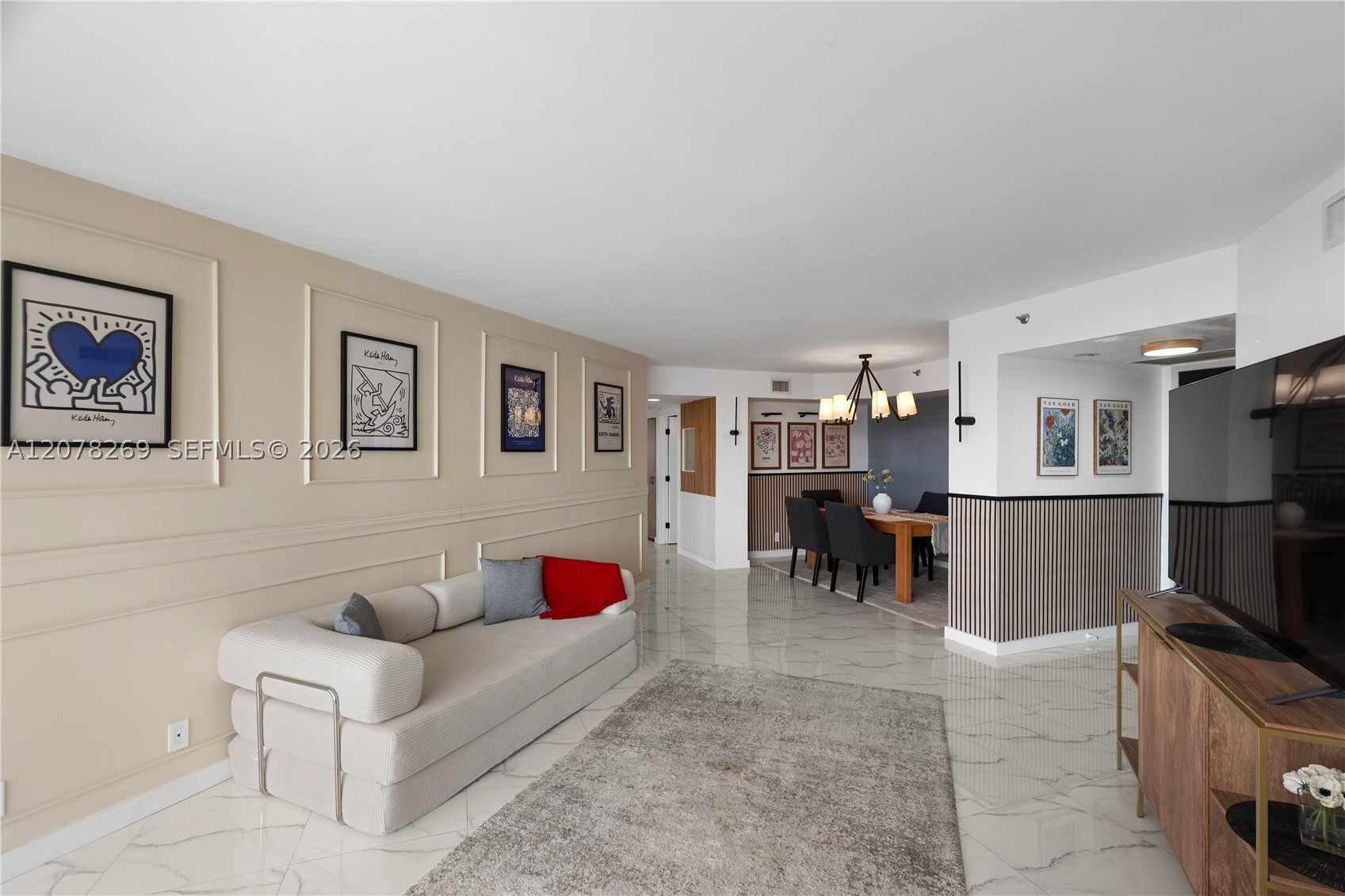 1000 W Island Blvd #2803, Aventura FL 33160