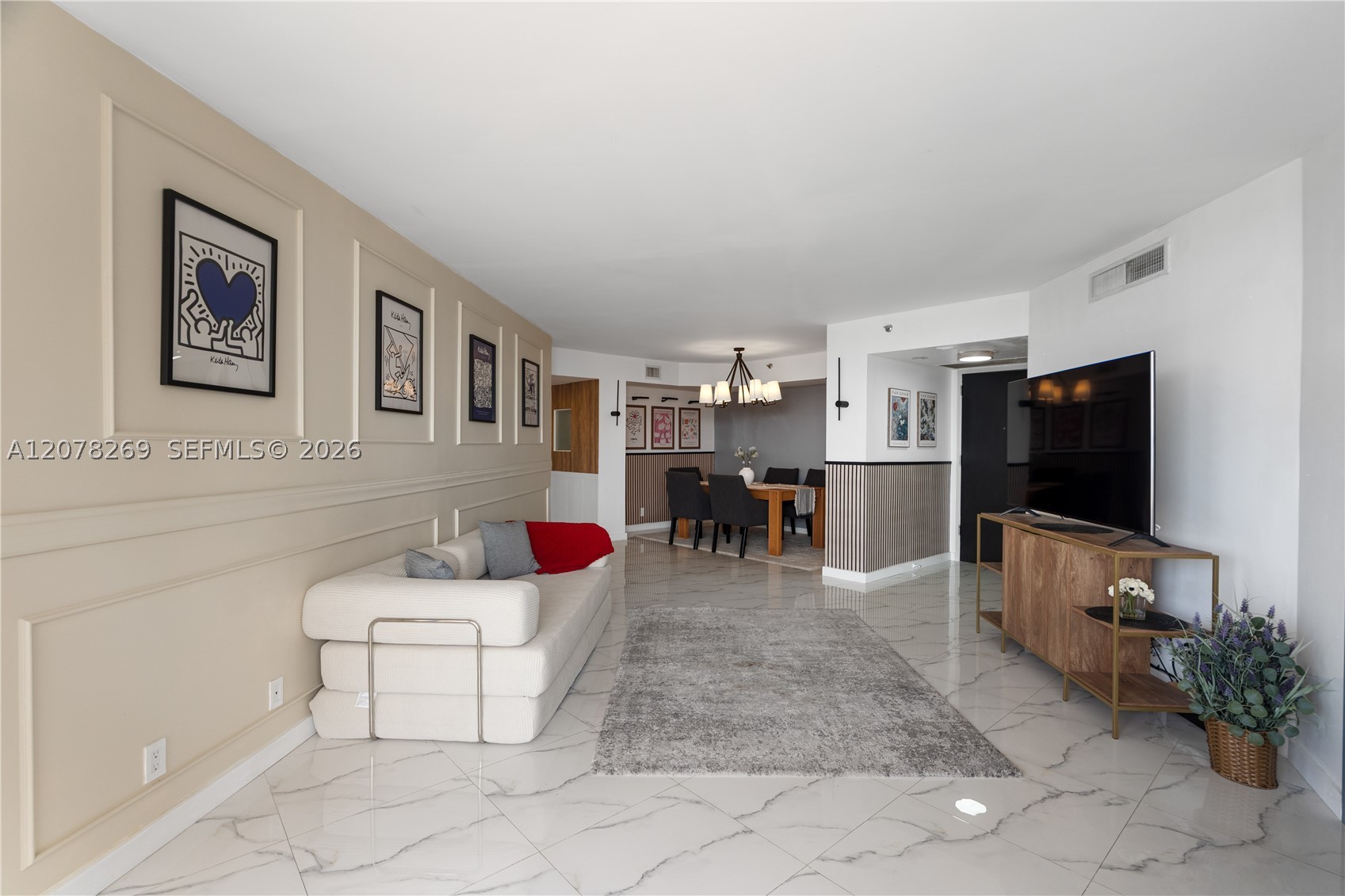 1000 W Island Blvd #2803, Aventura FL 33160