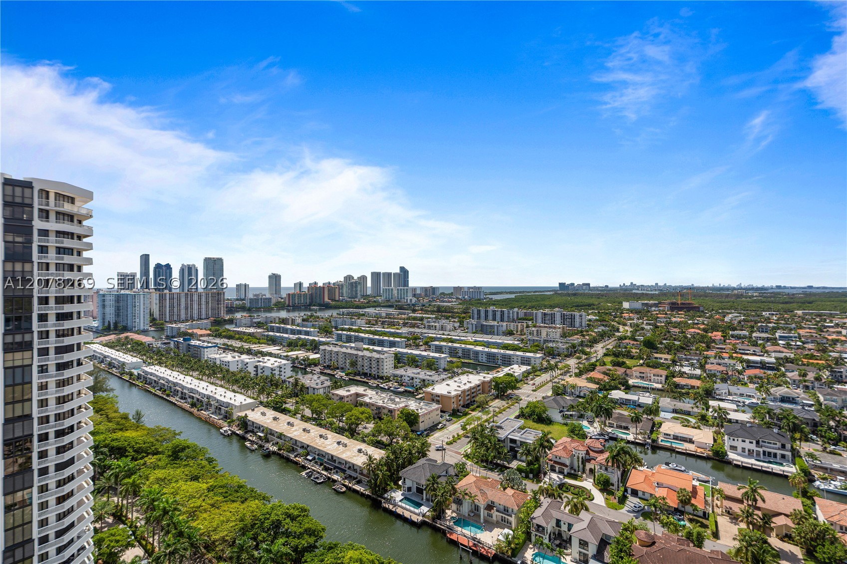 1000 W Island Blvd #2803, Aventura FL 33160
