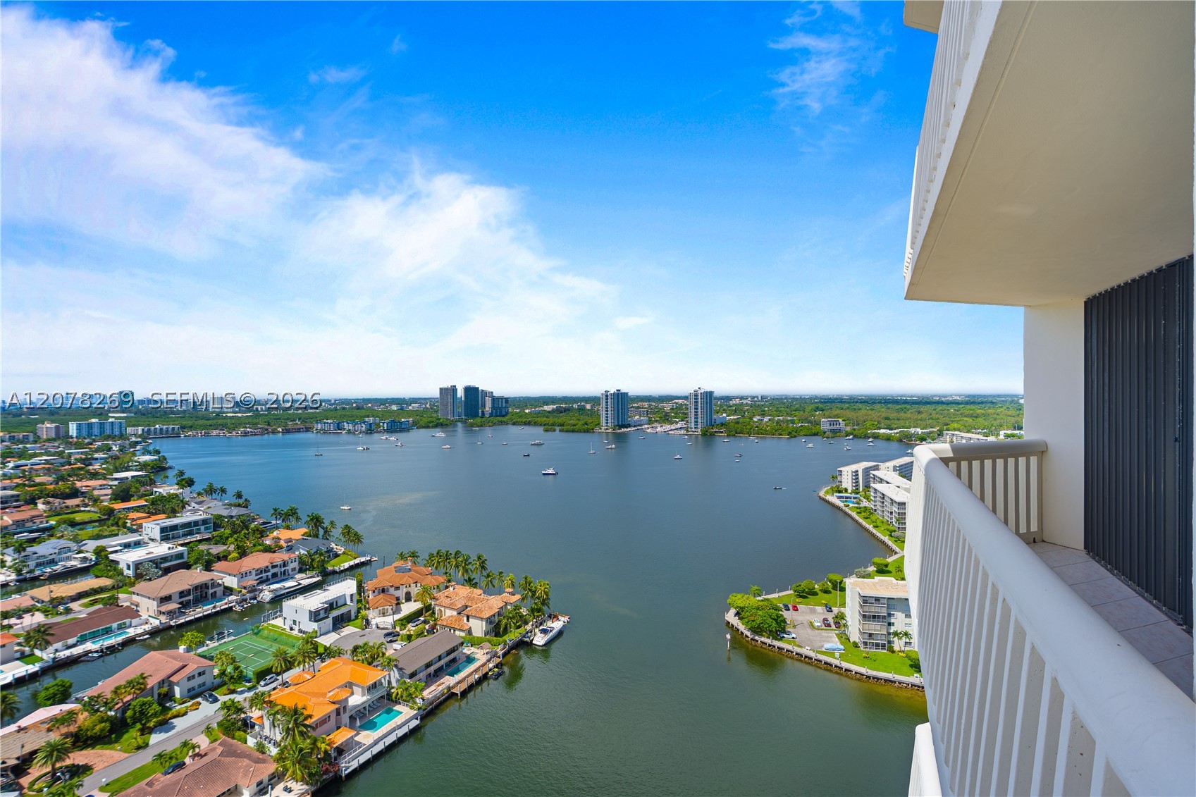 1000 W Island Blvd #2803, Aventura FL 33160