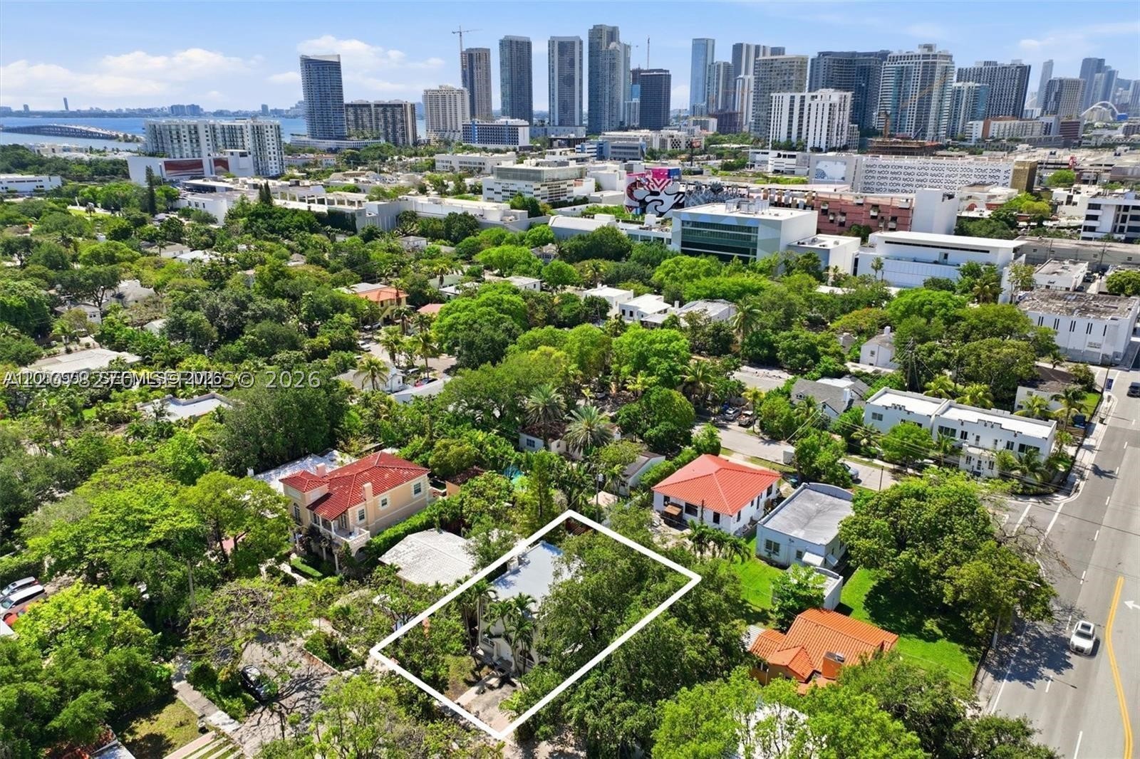 22 NE 44th St #0, Miami FL 33137