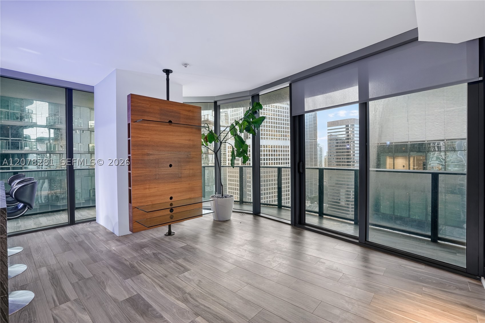 801 S Miami Ave #2805, Miami FL 33130