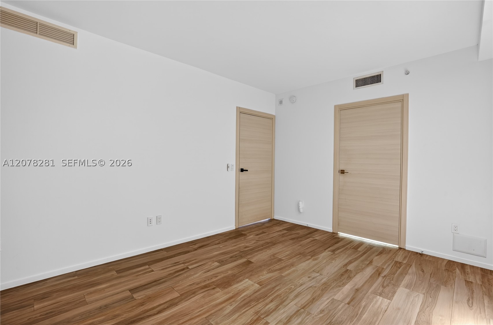 801 S Miami Ave #2805, Miami FL 33130