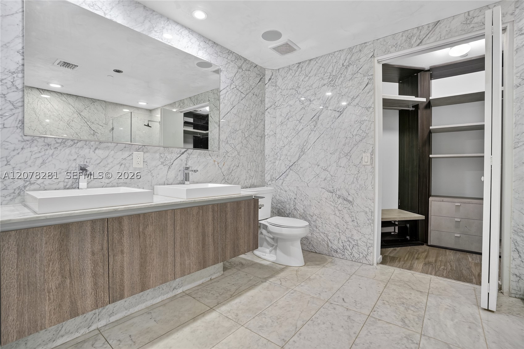 801 S Miami Ave #2805, Miami FL 33130