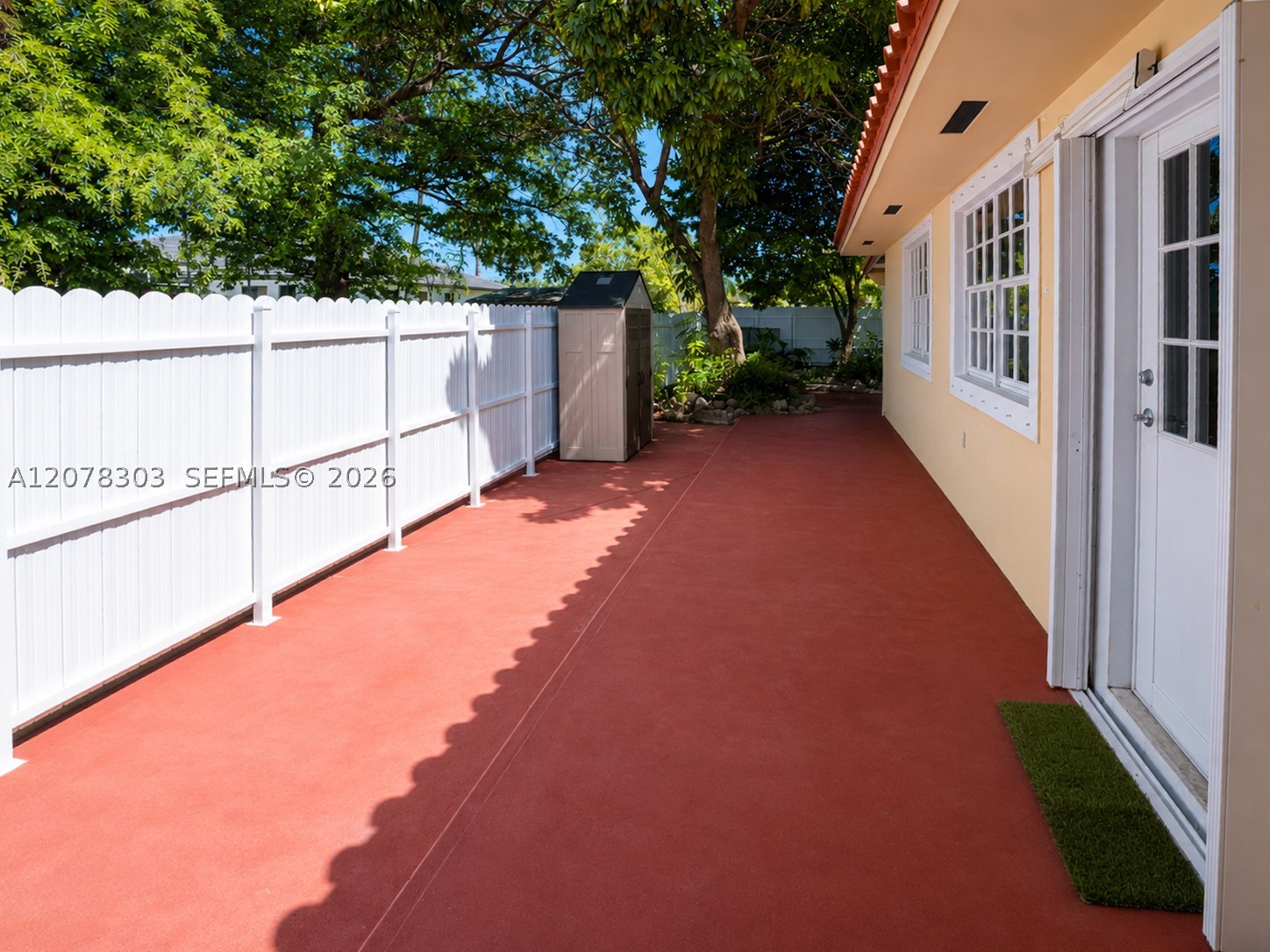 6450 SW 102nd Ave, Miami FL 33173
