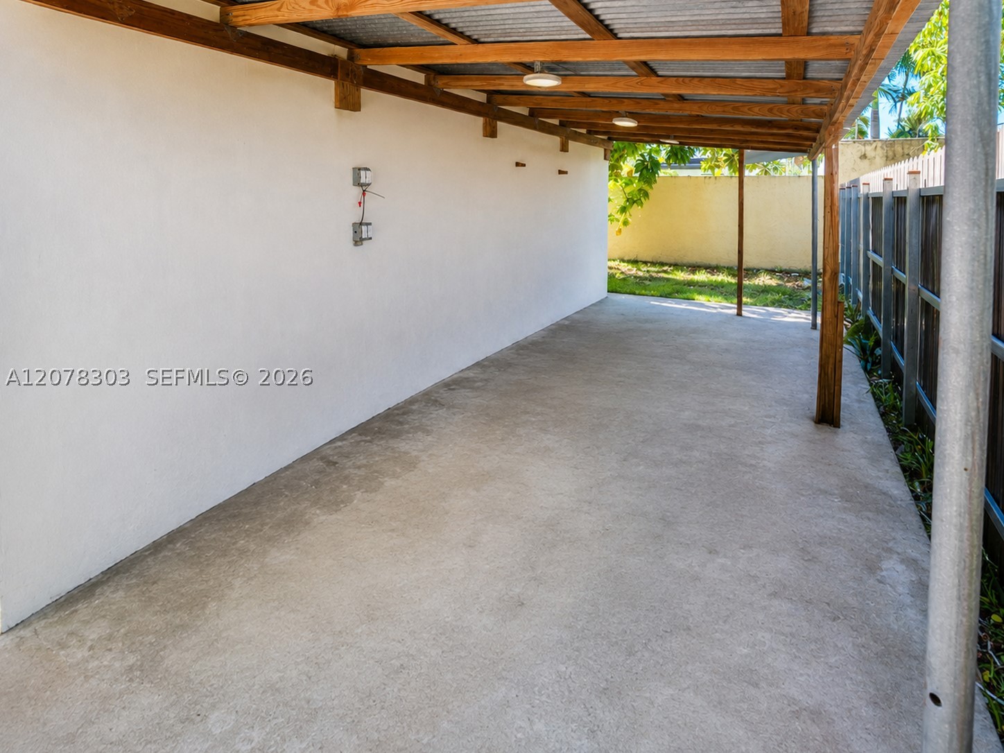 6450 SW 102nd Ave, Miami FL 33173