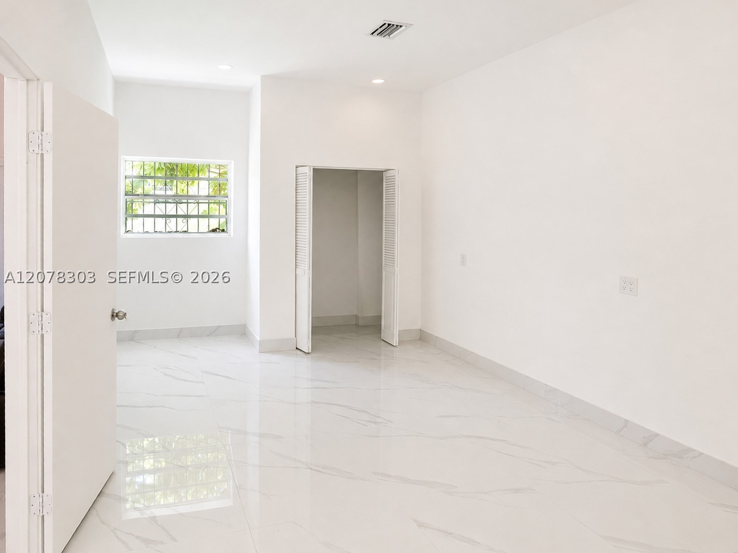 6450 SW 102nd Ave, Miami FL 33173