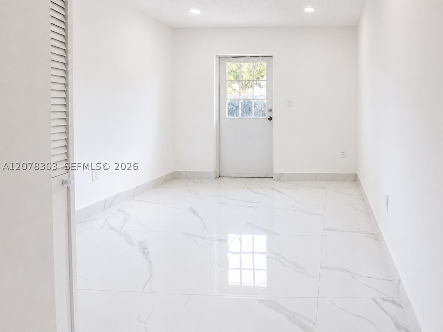6450 SW 102nd Ave, Miami FL 33173