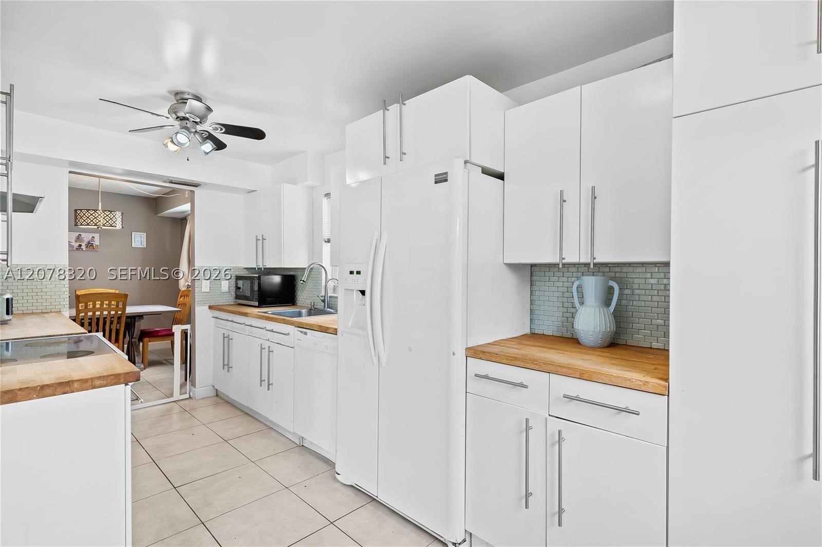8002 Lagos De Campo Blvd #B-101, Tamarac FL 33321