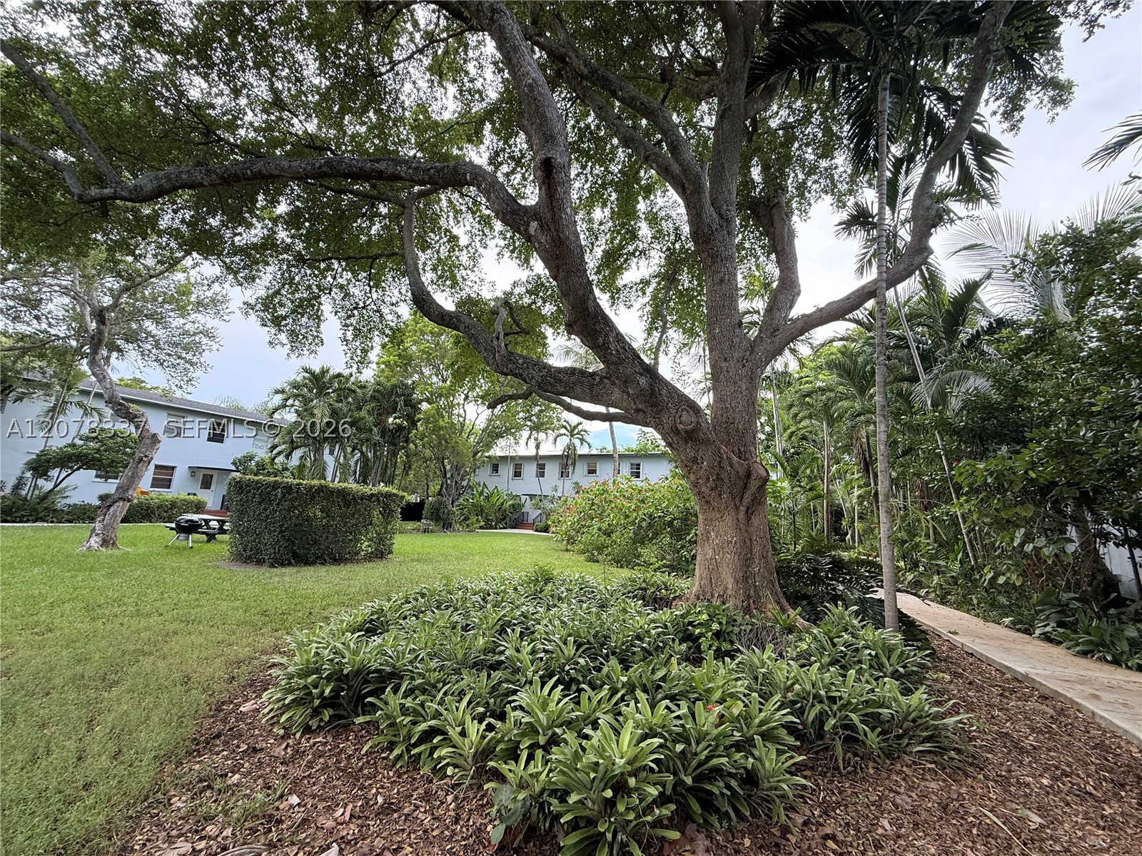 5665 SW 80th St #62B, Miami FL 33143