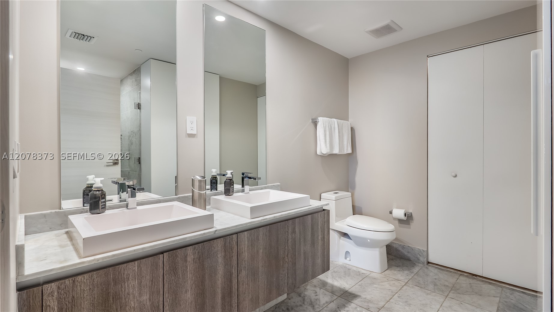 801 S Miami Ave #4407, Miami FL 33130