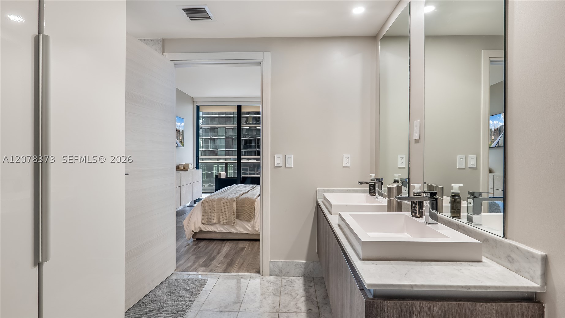 801 S Miami Ave #4407, Miami FL 33130