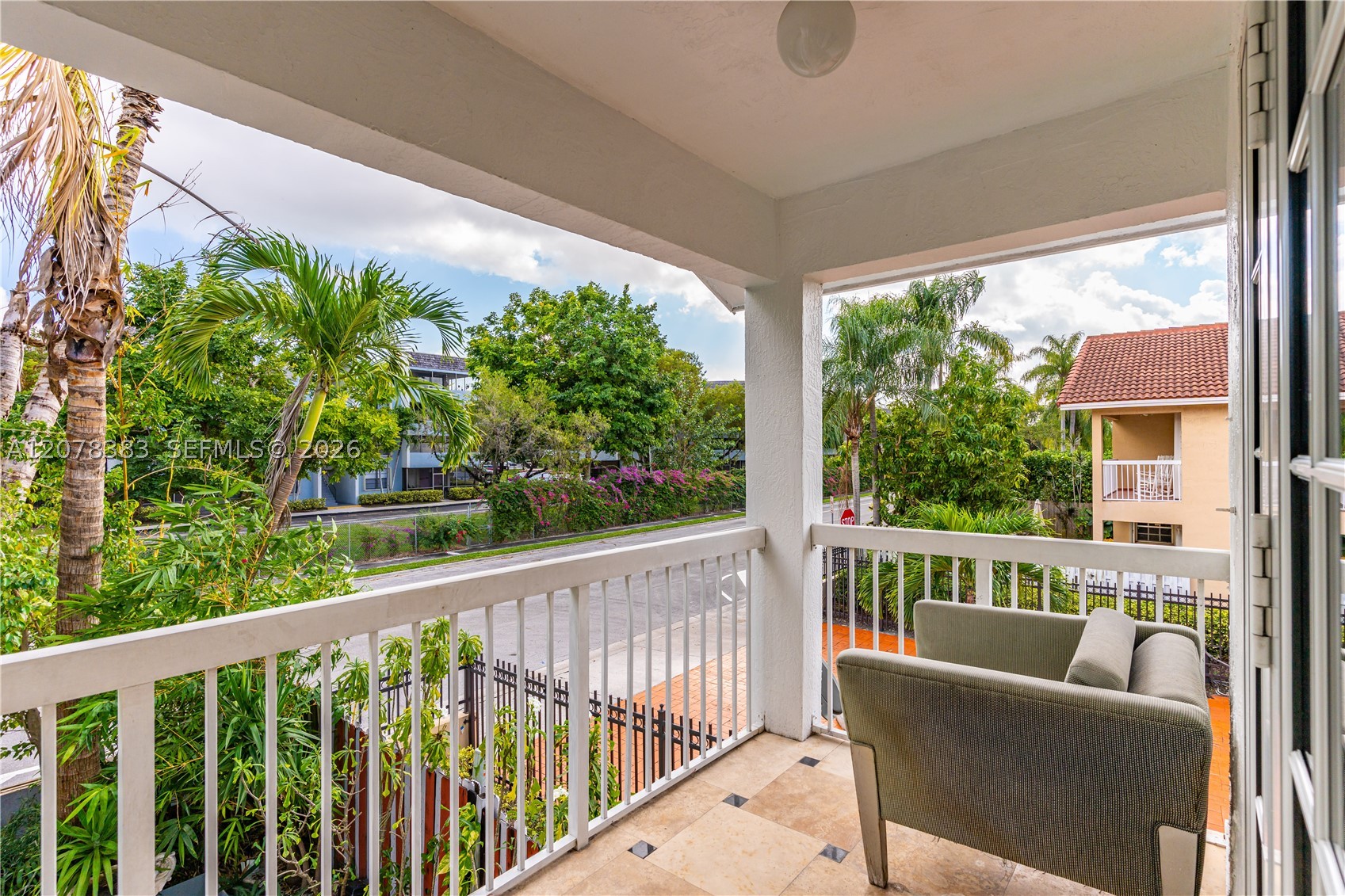 8909 SW 108th Cir Ct, Miami FL 33176