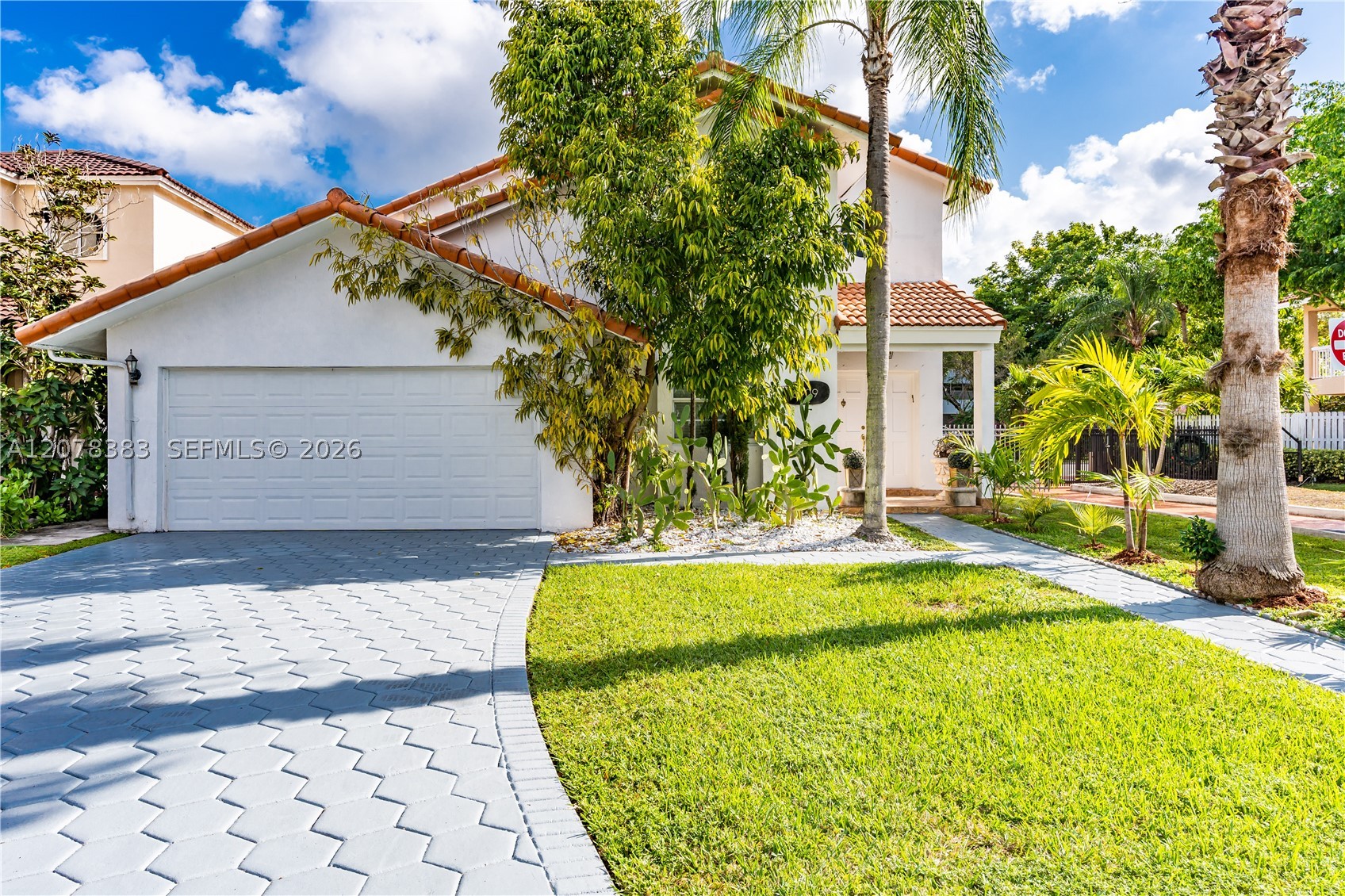 8909 SW 108th Cir Ct, Miami FL 33176