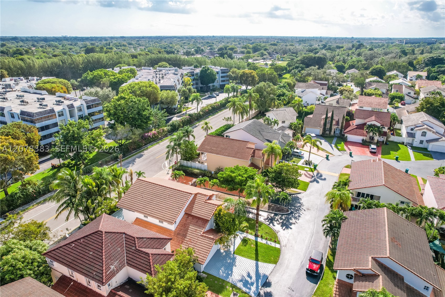 8909 SW 108th Cir Ct, Miami FL 33176