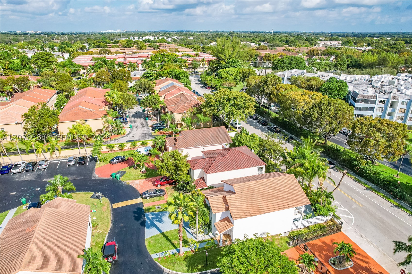 8909 SW 108th Cir Ct, Miami FL 33176