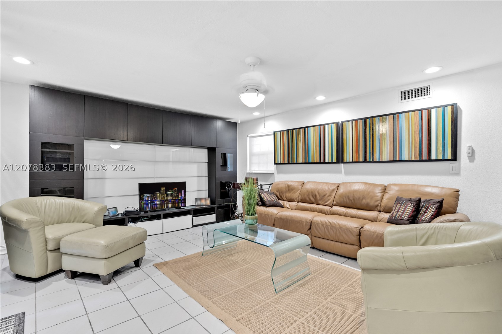 8909 SW 108th Cir Ct, Miami FL 33176