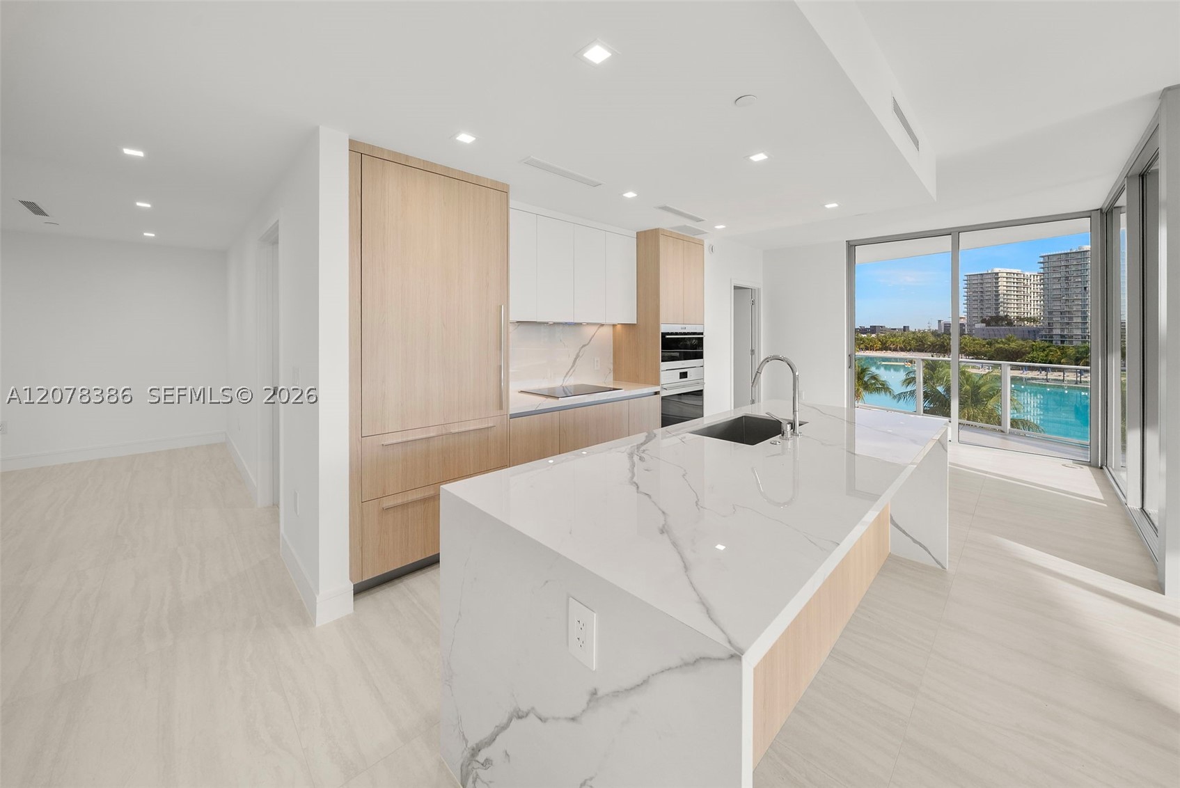 2411 Laguna Cir #311, North Miami FL 33181