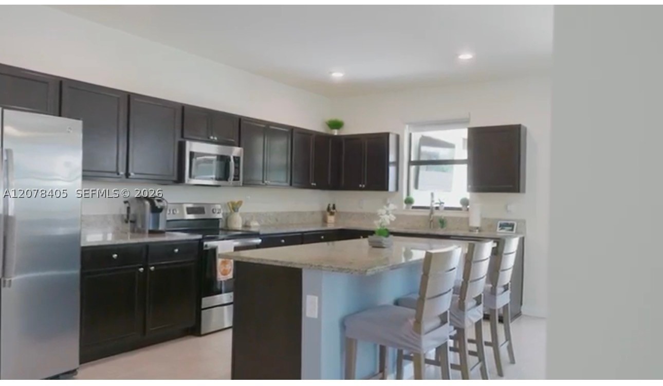 221 SE 35th Ave, Homestead FL 33033