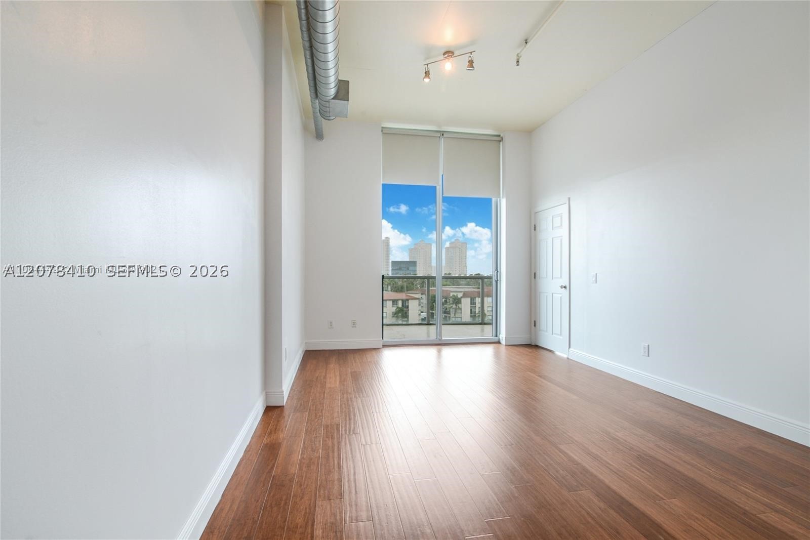 3029 NE 188th St #505, Aventura FL 33180