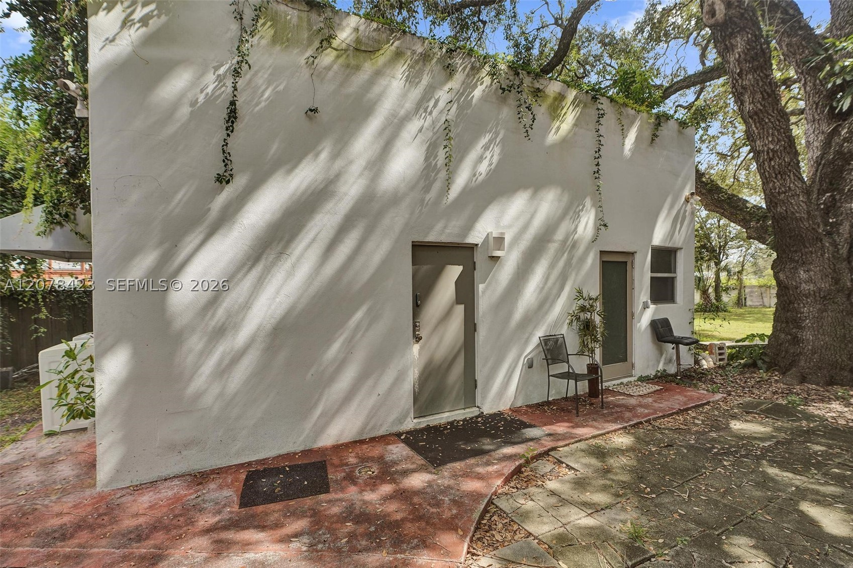 937 NE 171st St, Miami FL 33162