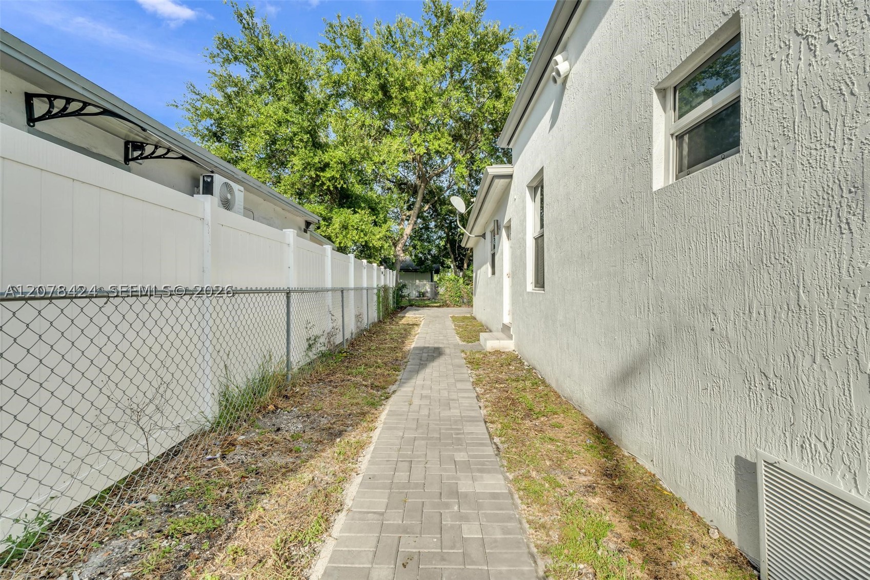7537 NW 3rd Ave, Miami FL 33150