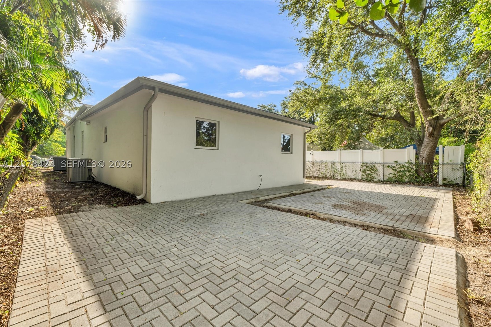 7537 NW 3rd Ave, Miami FL 33150