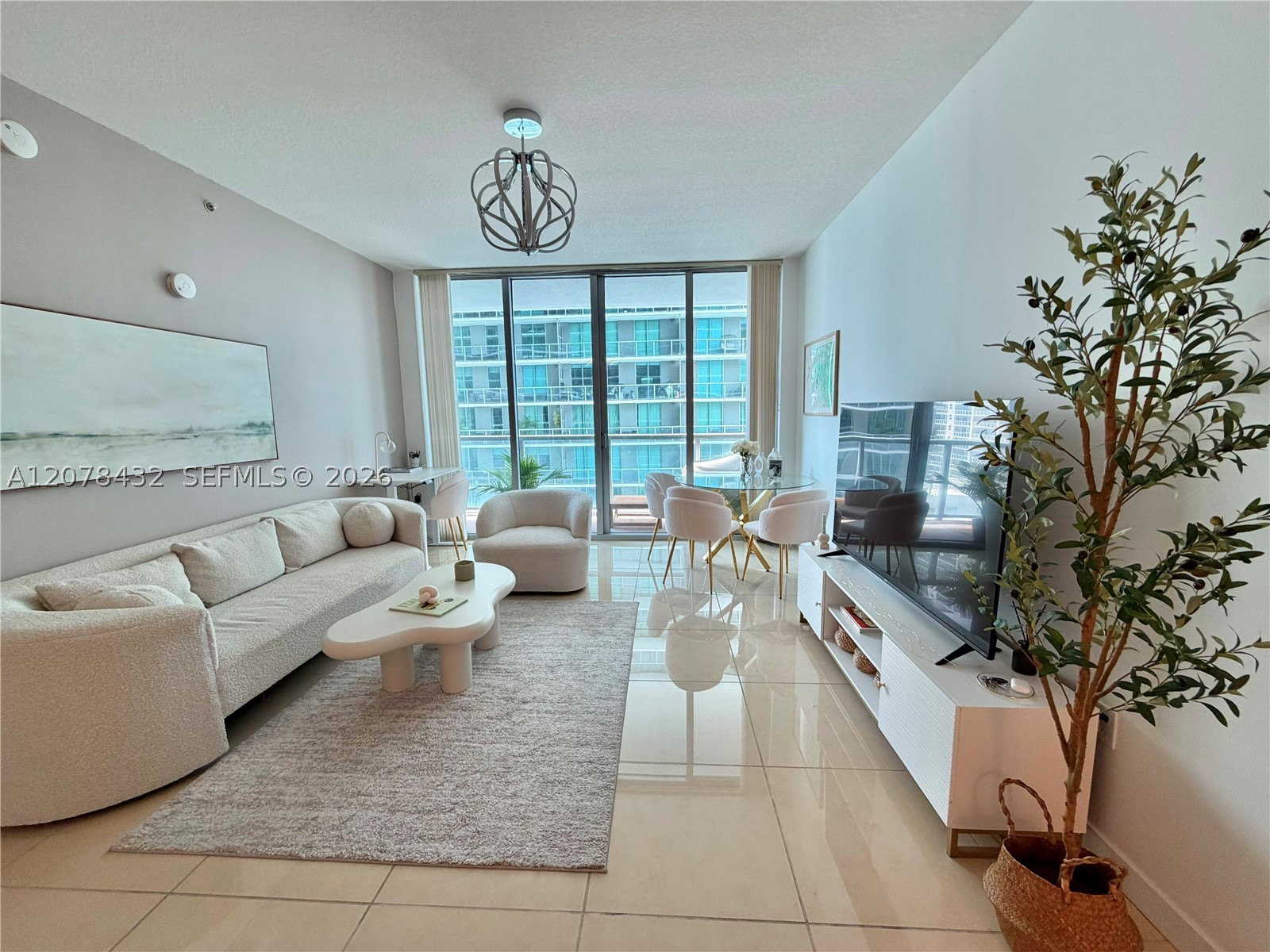 1111 SW 1st Ave #2215-N, Miami FL 33130