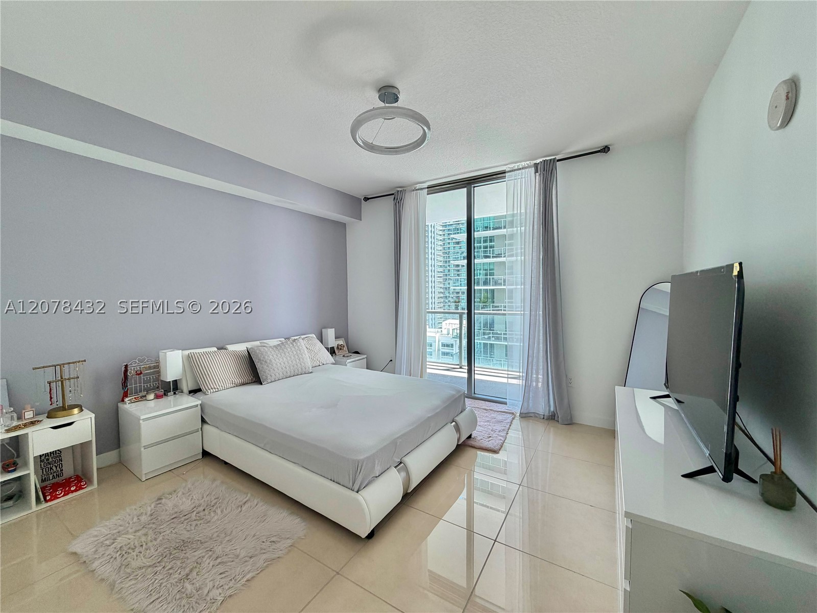 1111 SW 1st Ave #2215-N, Miami FL 33130