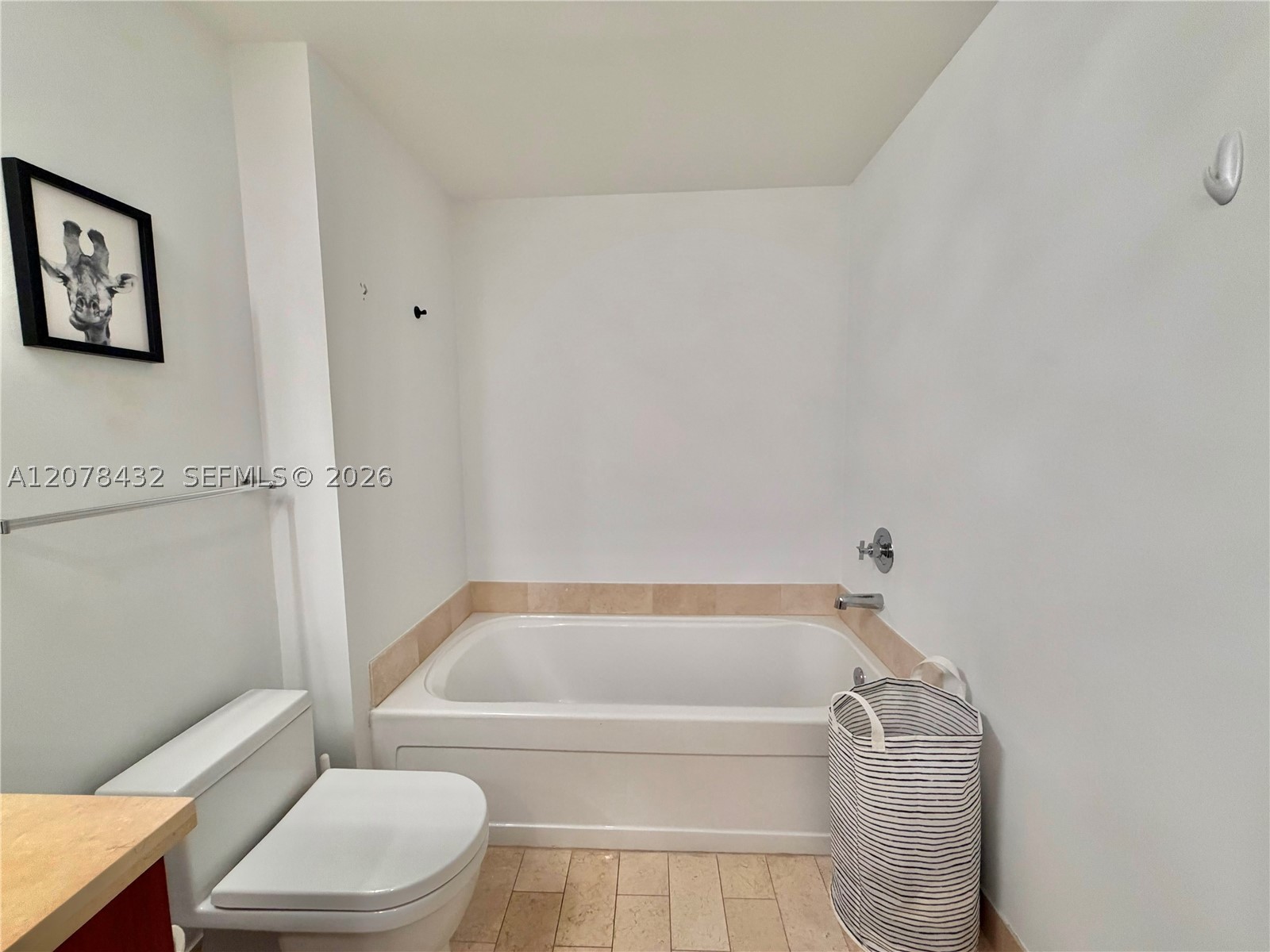 1111 SW 1st Ave #2215-N, Miami FL 33130