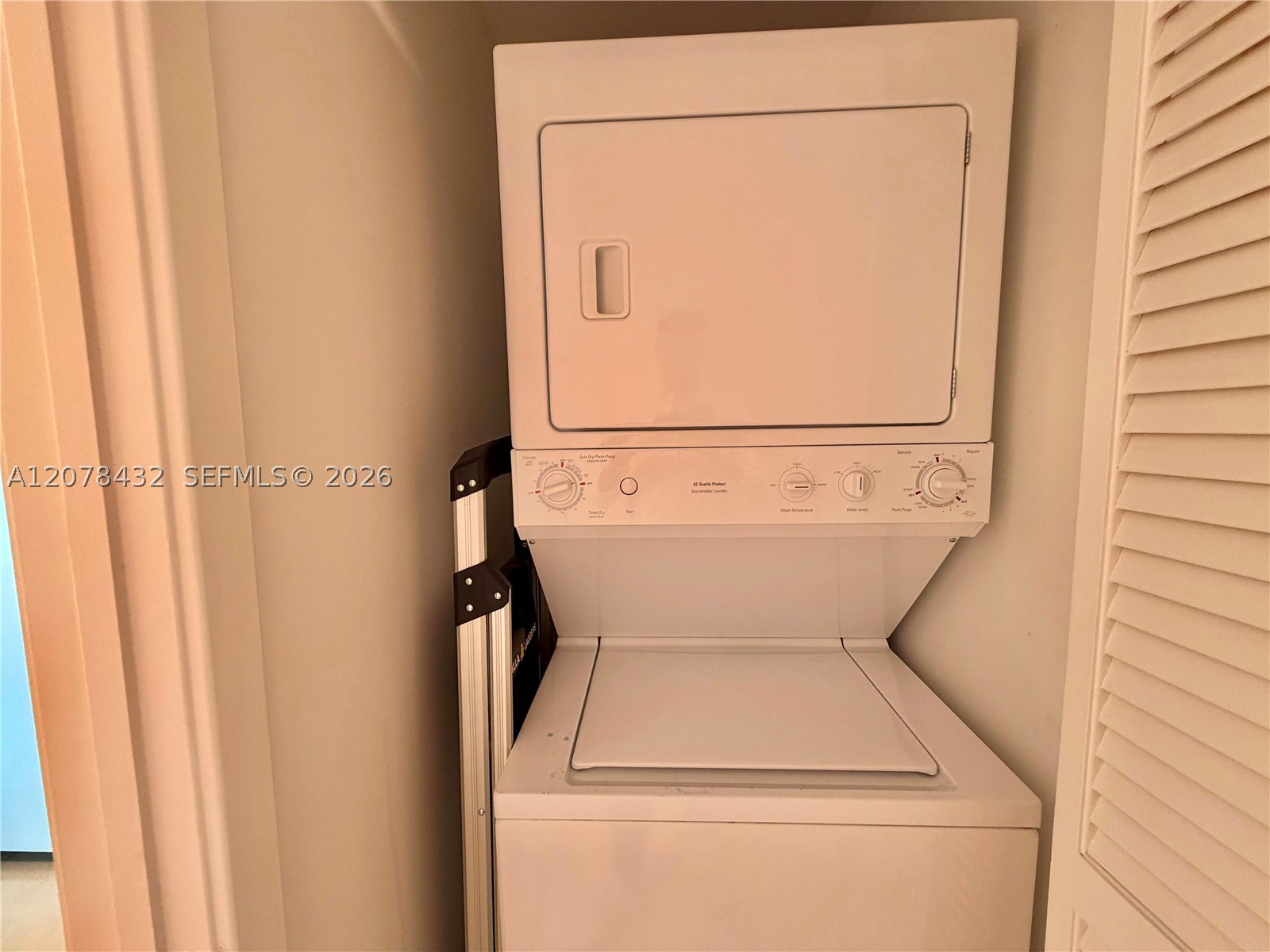 1111 SW 1st Ave #2215-N, Miami FL 33130