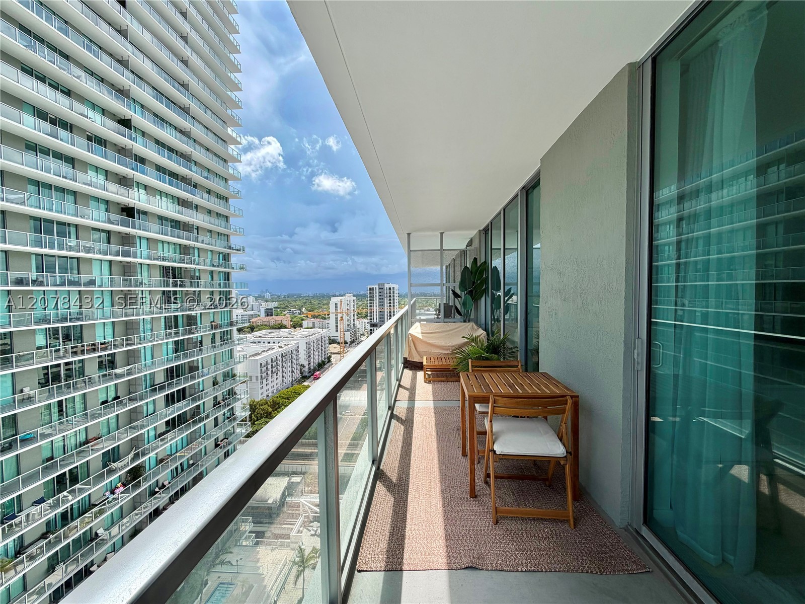 1111 SW 1st Ave #2215-N, Miami FL 33130
