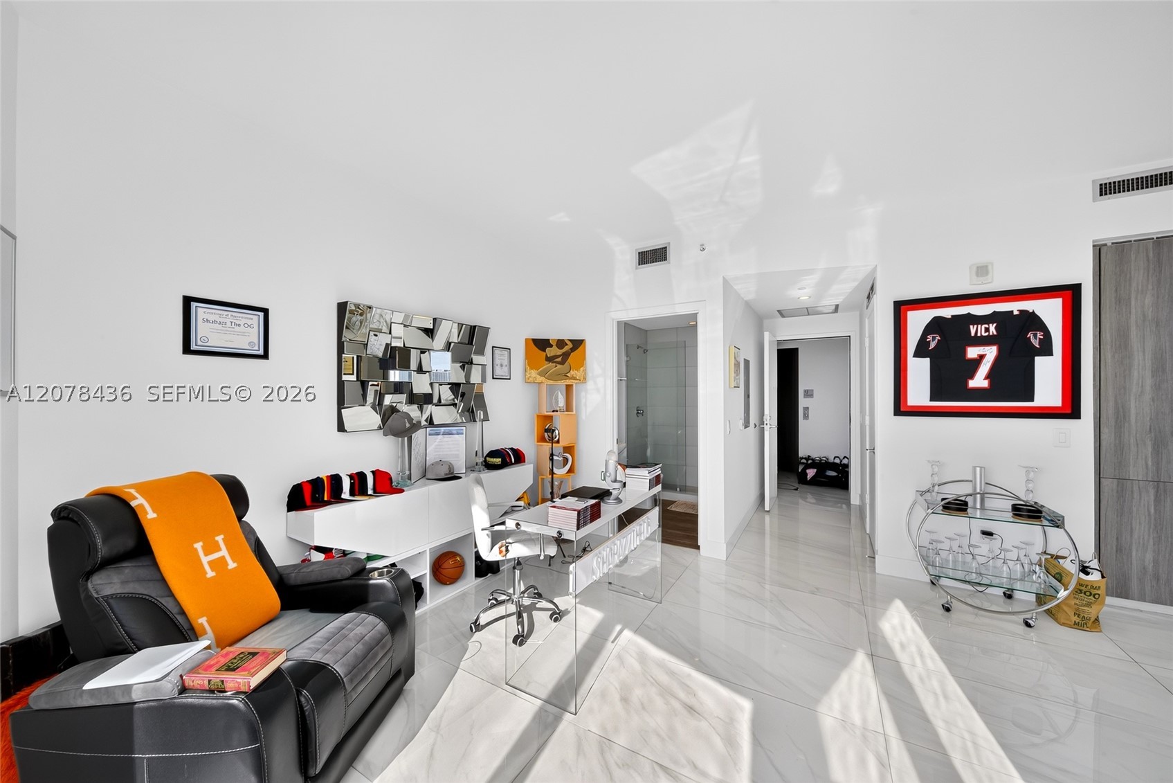 2900 NE 7th Ave #2209, Miami FL 33137