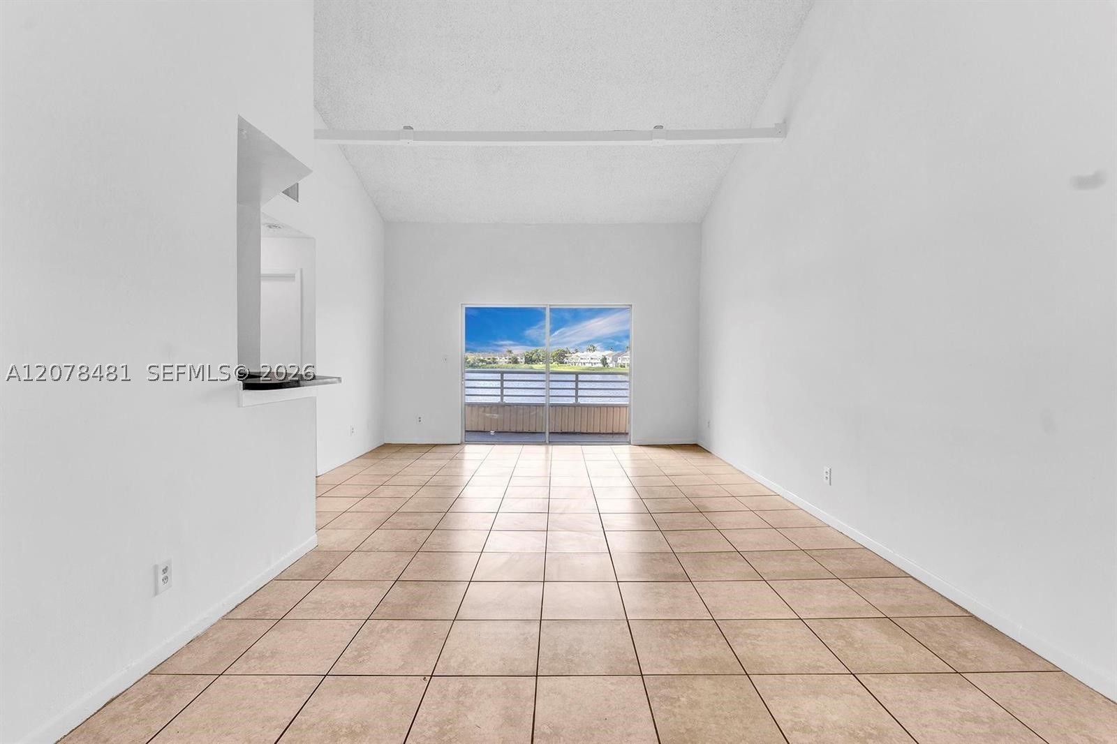 3449 NW 44th St #205, Oakland Park FL 33309