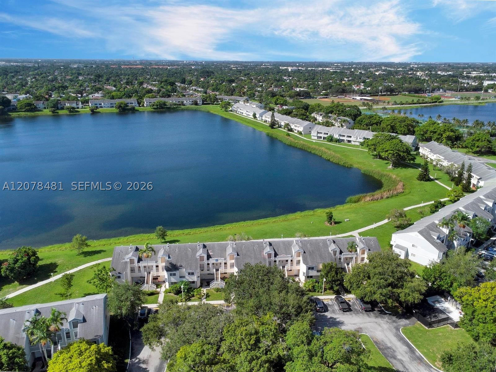 3449 NW 44th St #205, Oakland Park FL 33309
