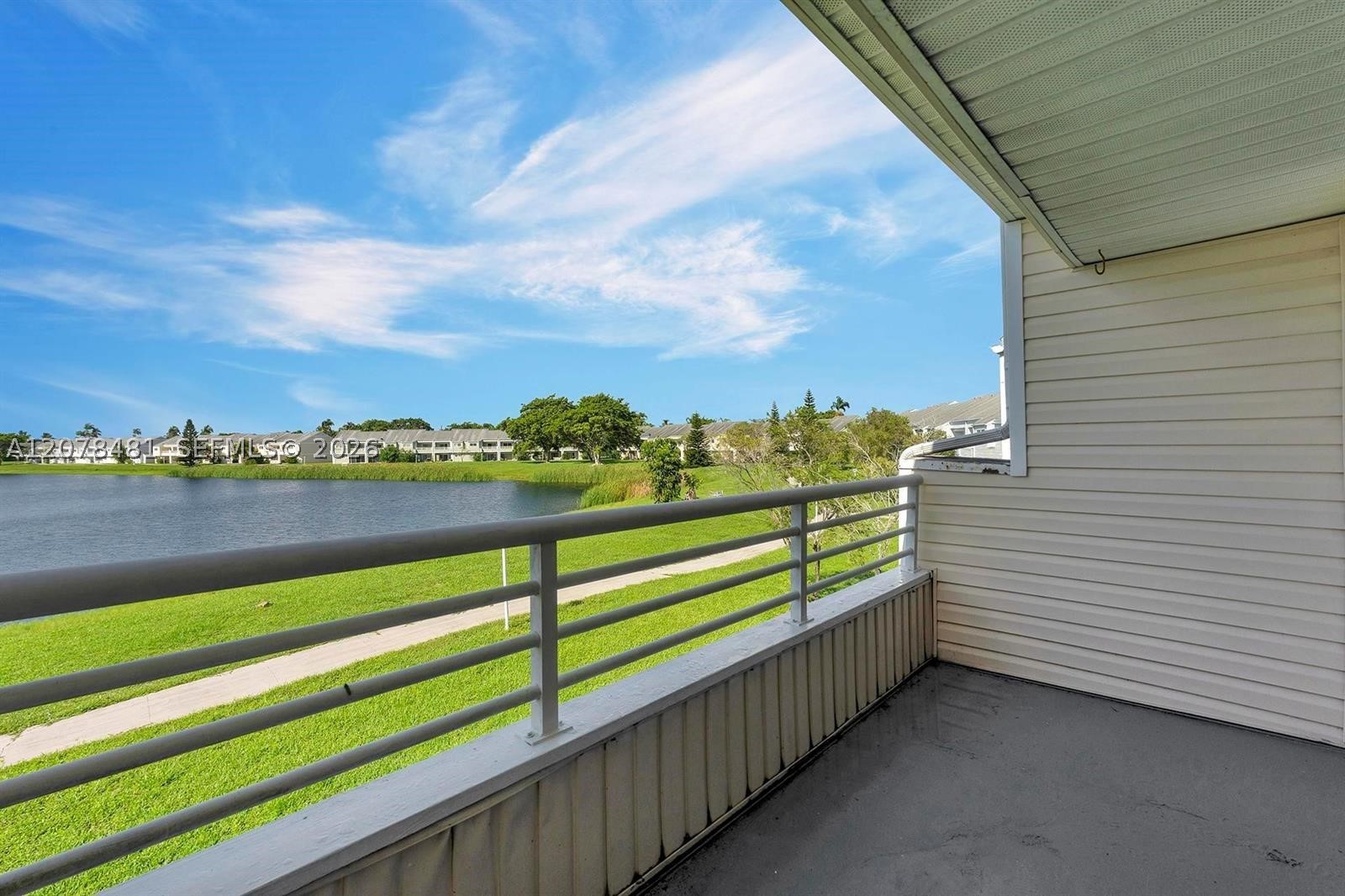 3449 NW 44th St #205, Oakland Park FL 33309