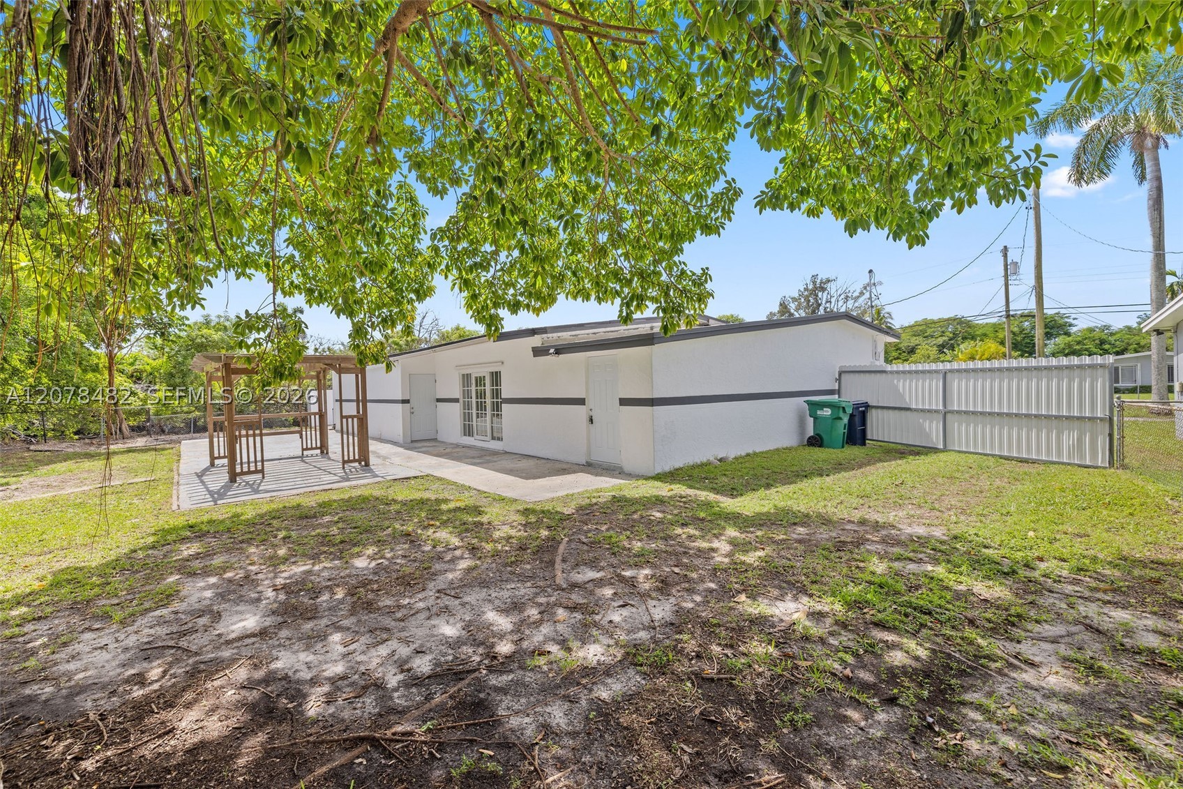 10901 SW 47th Ter, Miami FL 33165