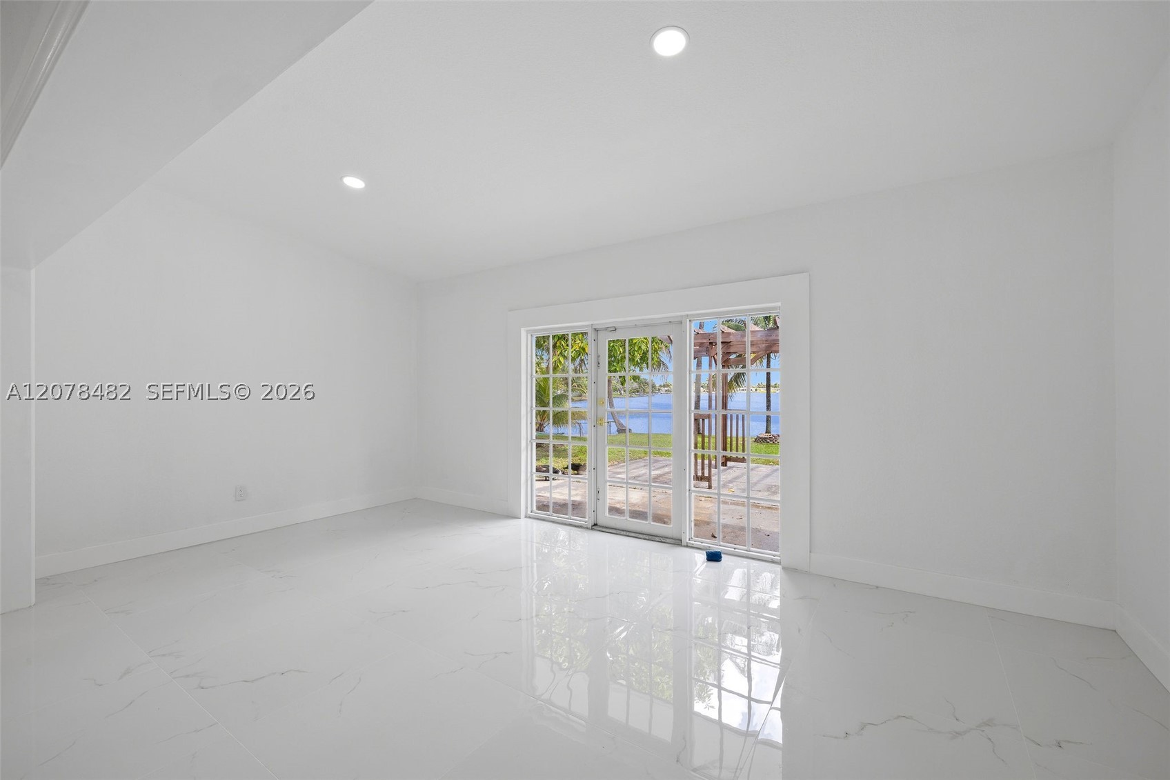 10901 SW 47th Ter, Miami FL 33165