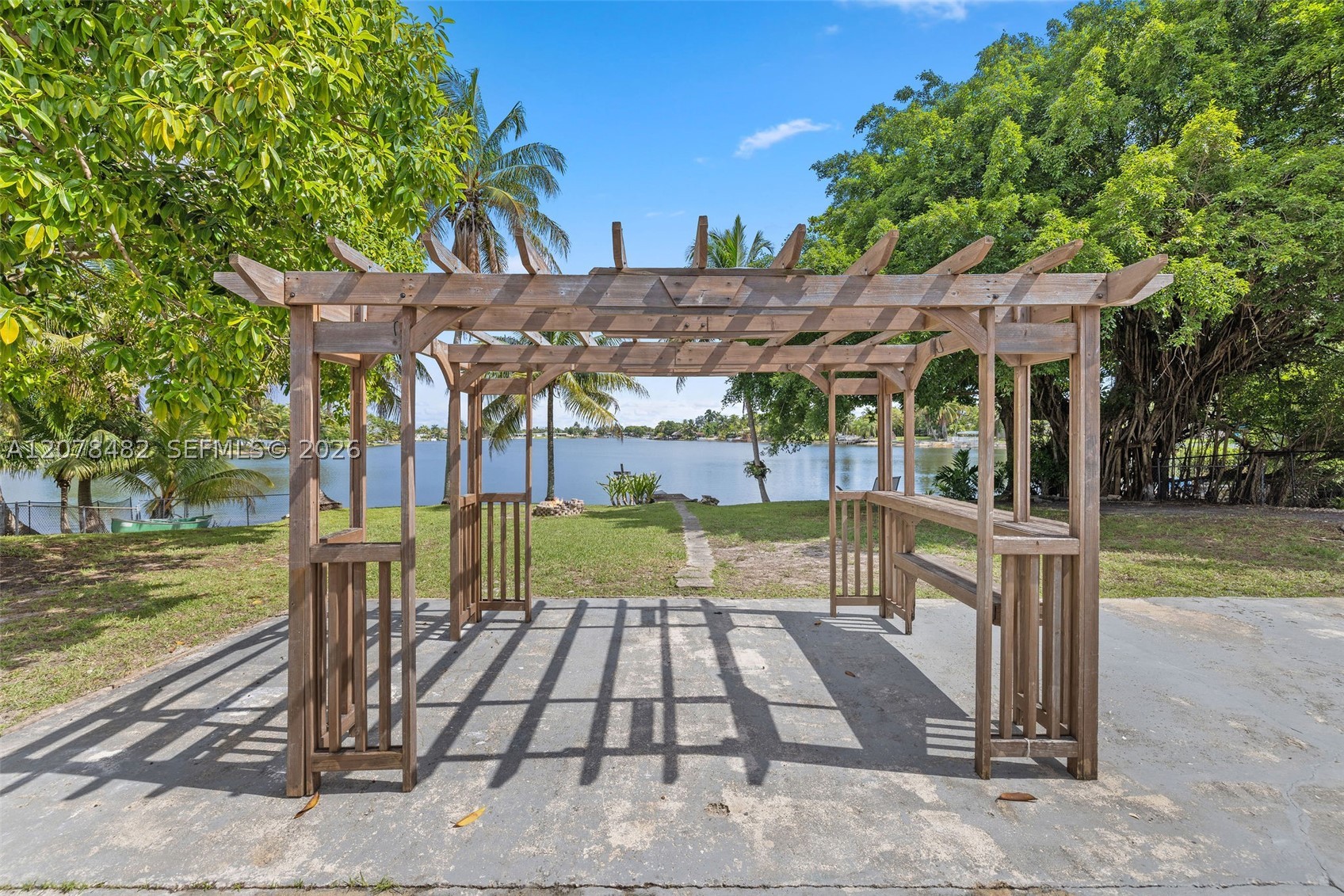 10901 SW 47th Ter, Miami FL 33165