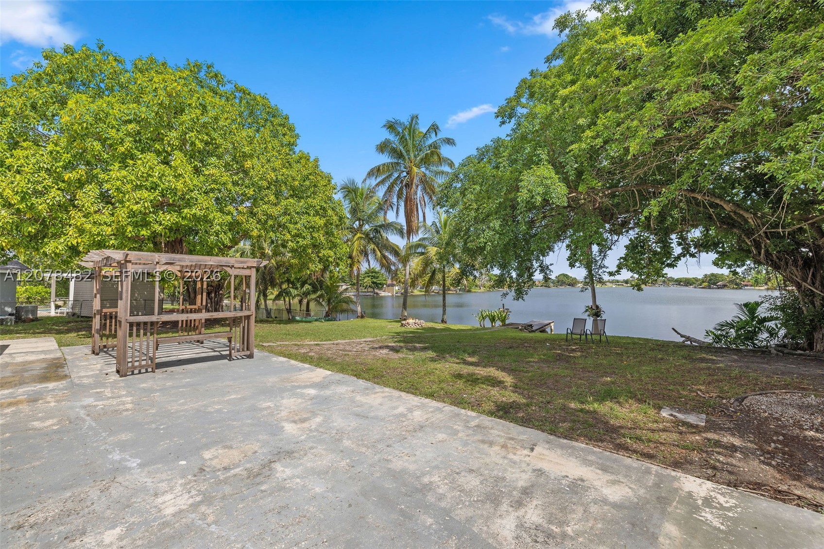 10901 SW 47th Ter, Miami FL 33165