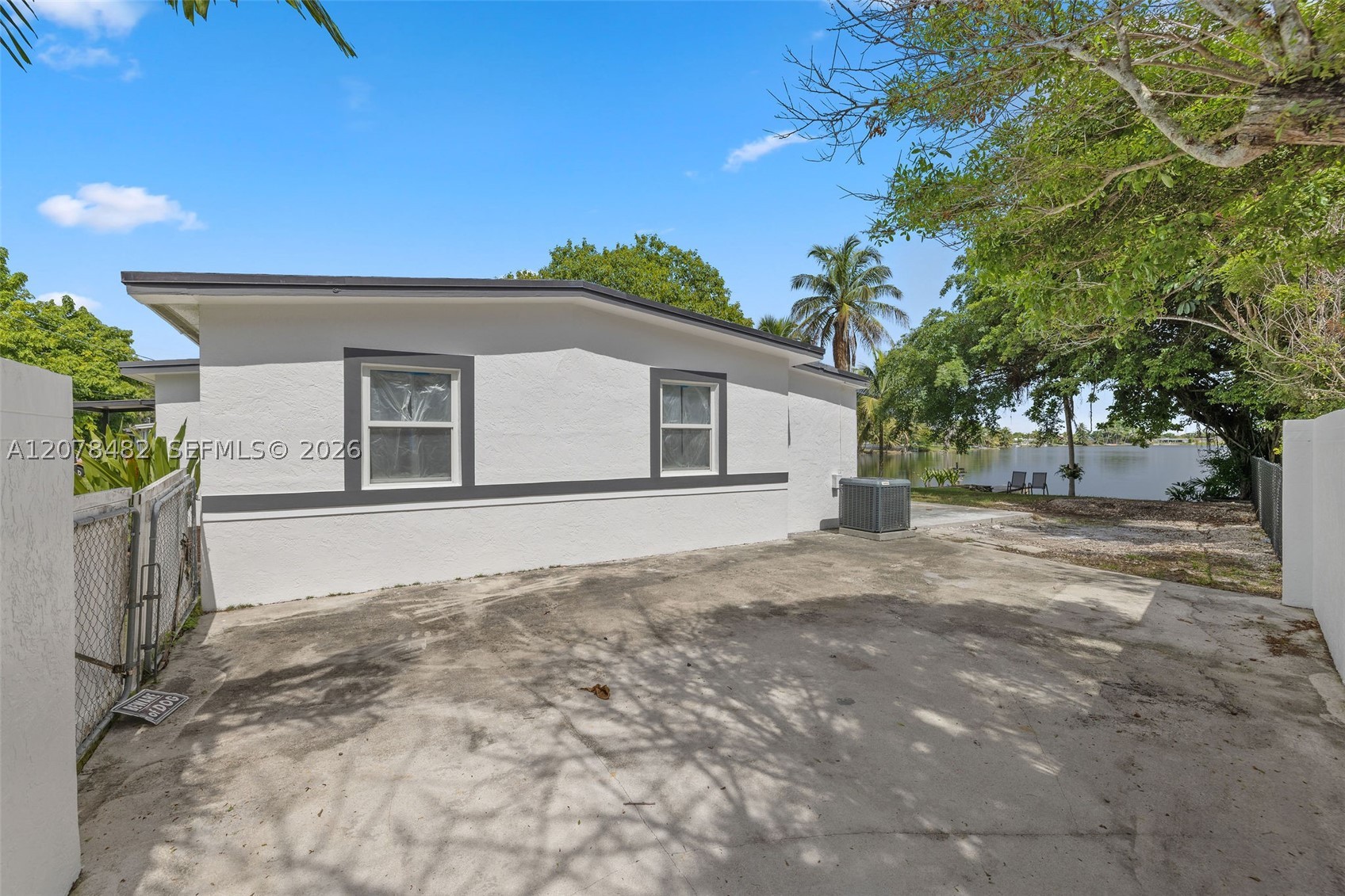 10901 SW 47th Ter, Miami FL 33165