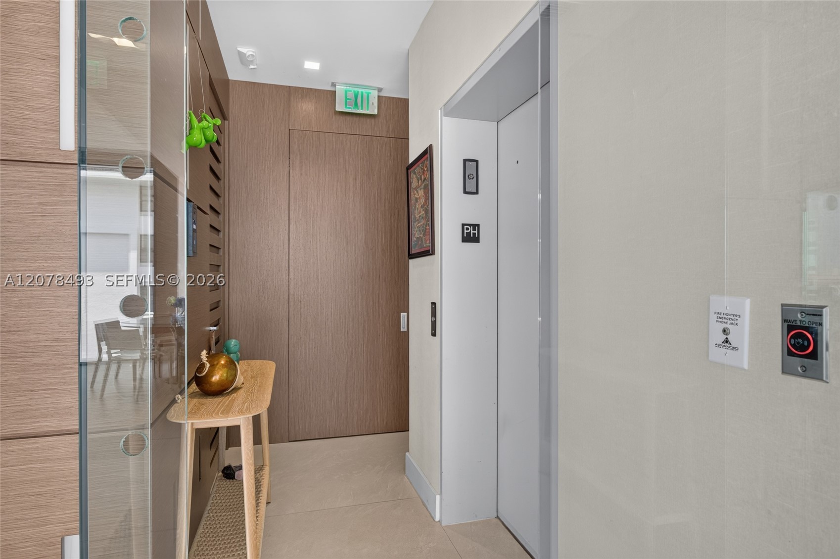 920 Intracoastal Dr #PH2, Fort Lauderdale FL 33304
