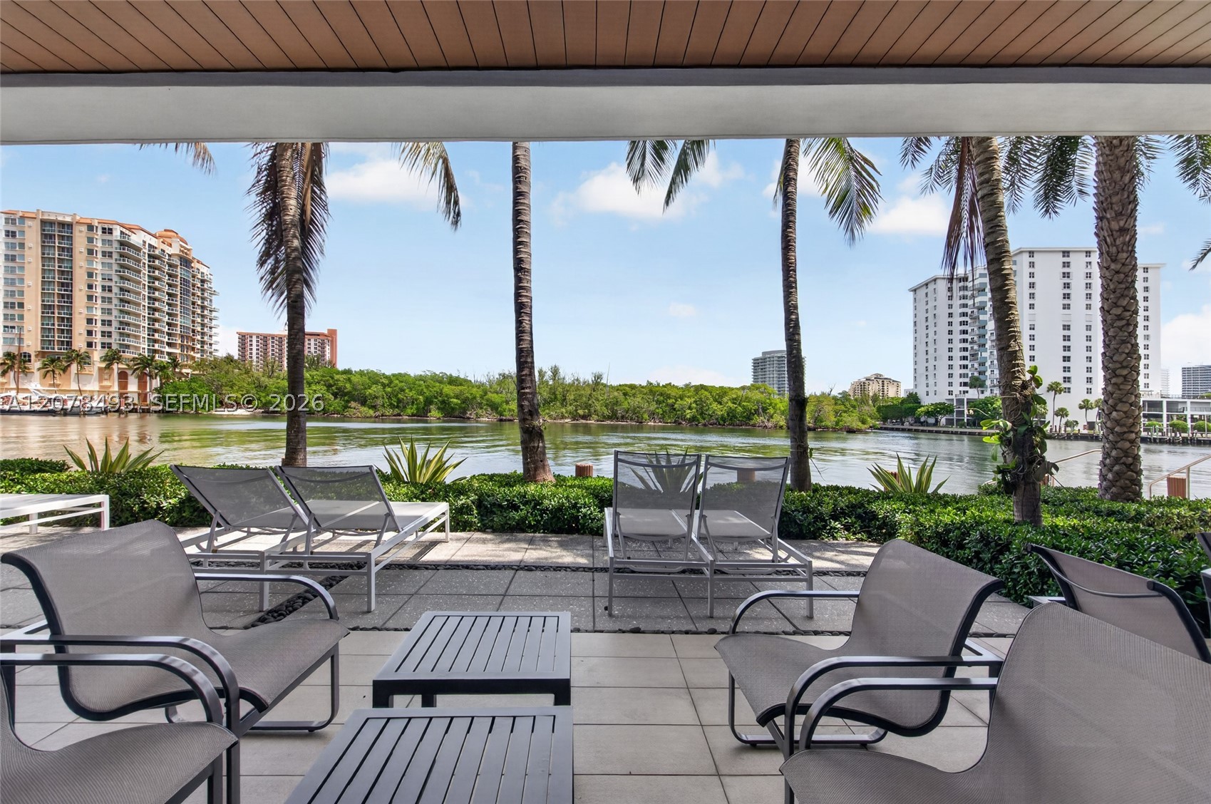 920 Intracoastal Dr #PH2, Fort Lauderdale FL 33304
